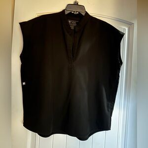 Figs Rafaela Black Top